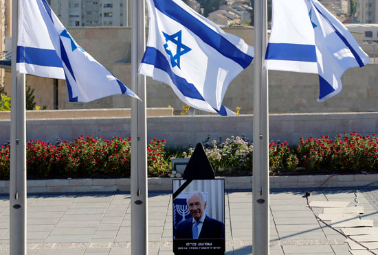 صورة الرئيس الاسرائيلى السابق شيمون بيريز 